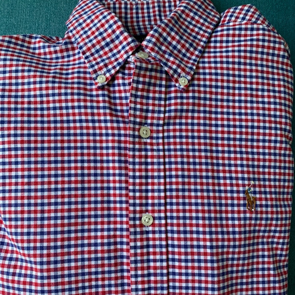 Ralph Lauren Mens Long Sleeve Button Down. Size Small. Gently Worn.